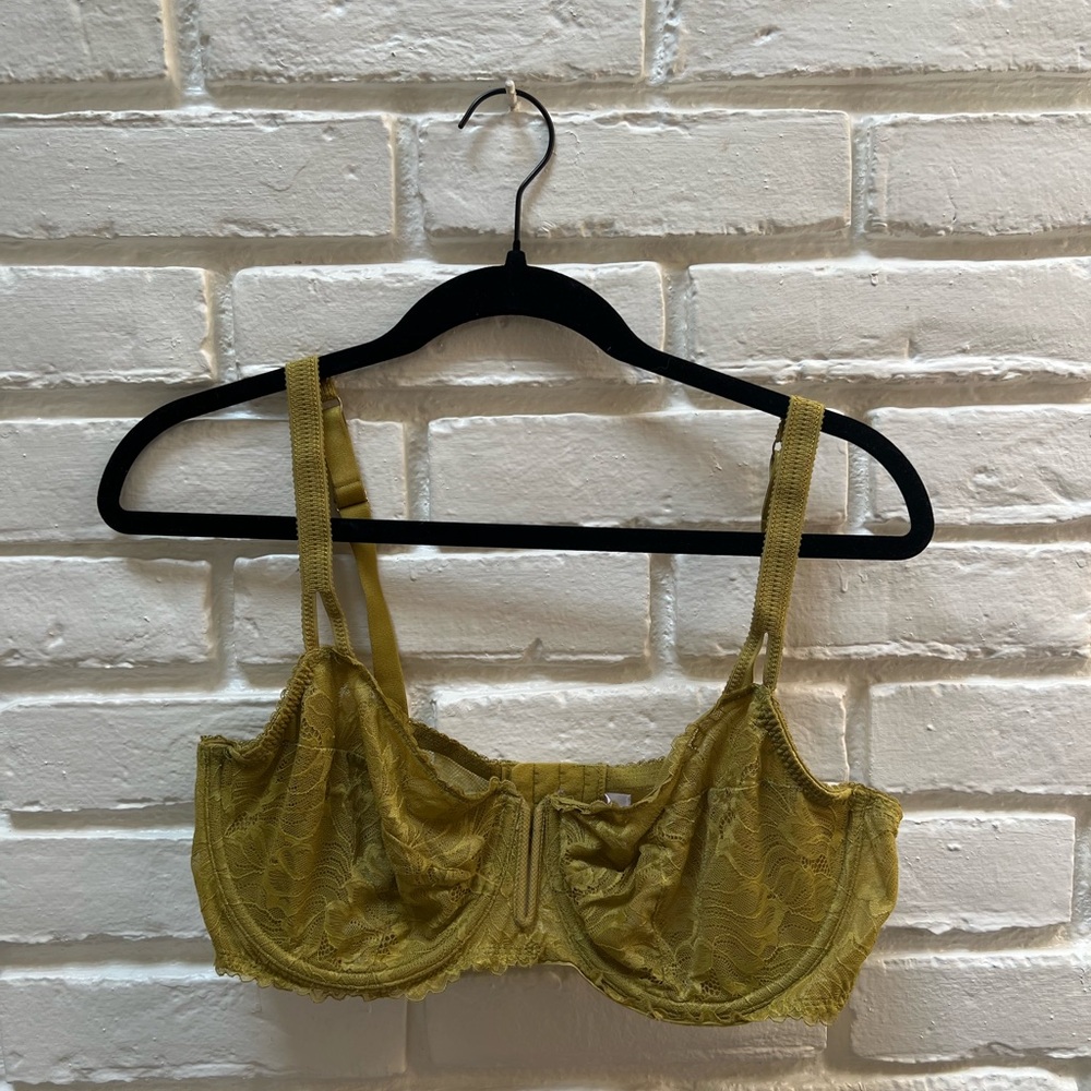 Lace bra